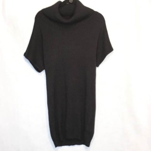 Divided Dresses & Skirts - H&M Divided 8 Dress Black Sweater Short Sleeve